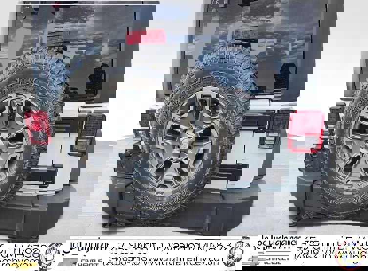 Used 2015 Jeep Wrangler Unlimited Rubicon image 17