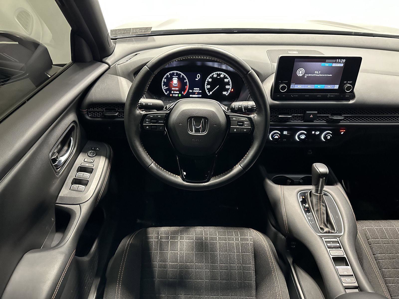 Used 2024 Honda HR-V Sport image 19