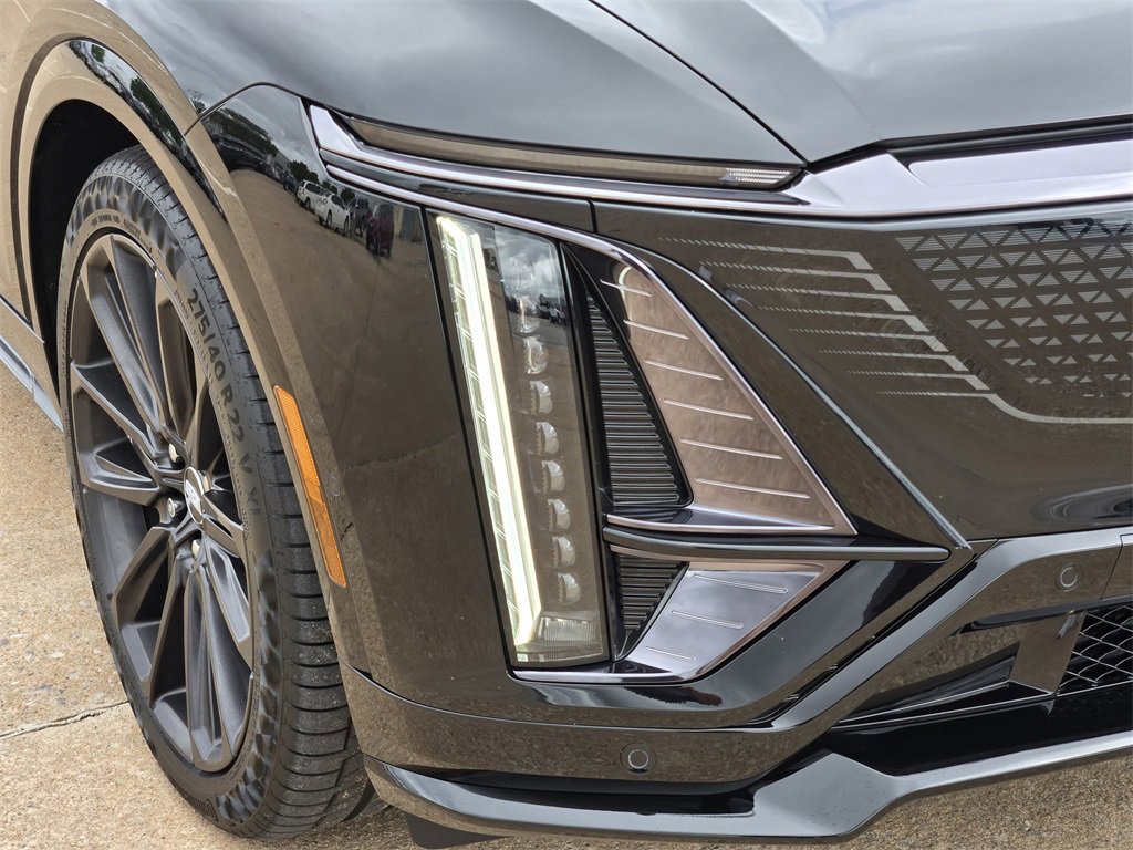 New 2026 Cadillac Lyriq V w/ LPO, Floor Liner Package image 9