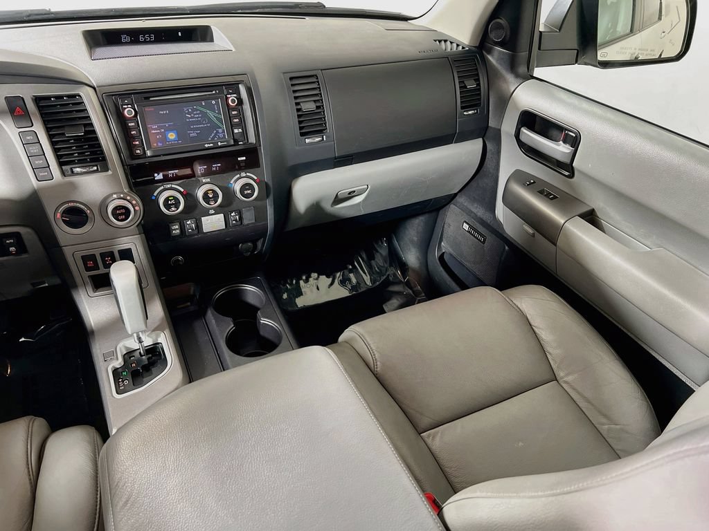 Used 2016 Toyota Sequoia Limited w/ Safety & Convenience Package AWD/4WD image 20