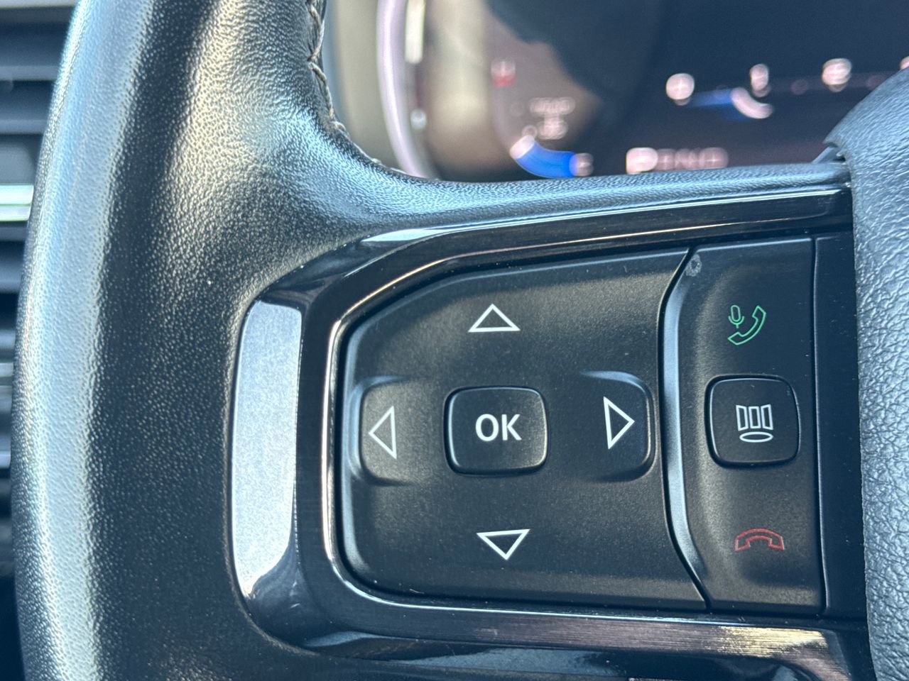 Used 2024 RAM 2500 Limited image 28