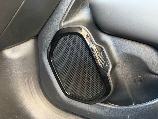 Used 2023 Jeep Renegade Altitude image 31