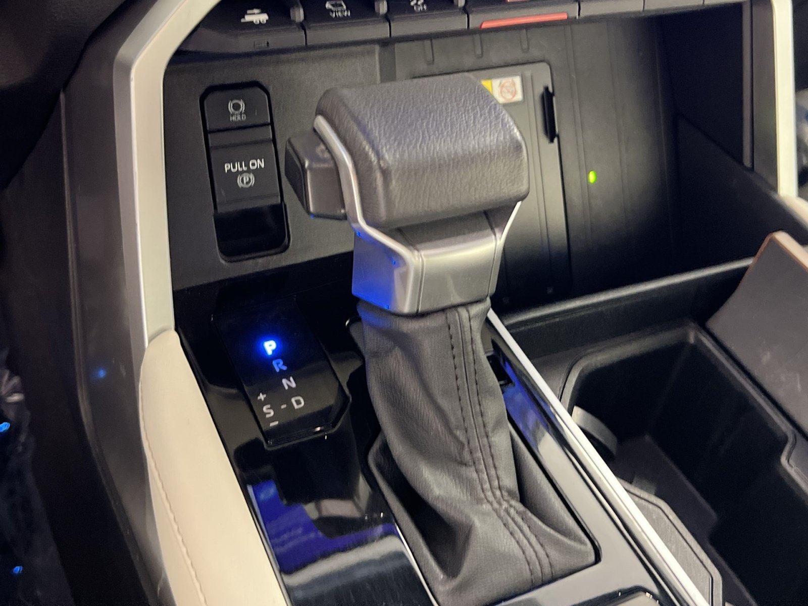 Used 2022 Toyota Tundra Capstone AWD/4WD image 26