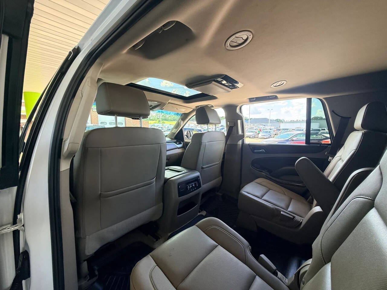 Used 2017 Chevrolet Tahoe Premier AWD/4WD image 21