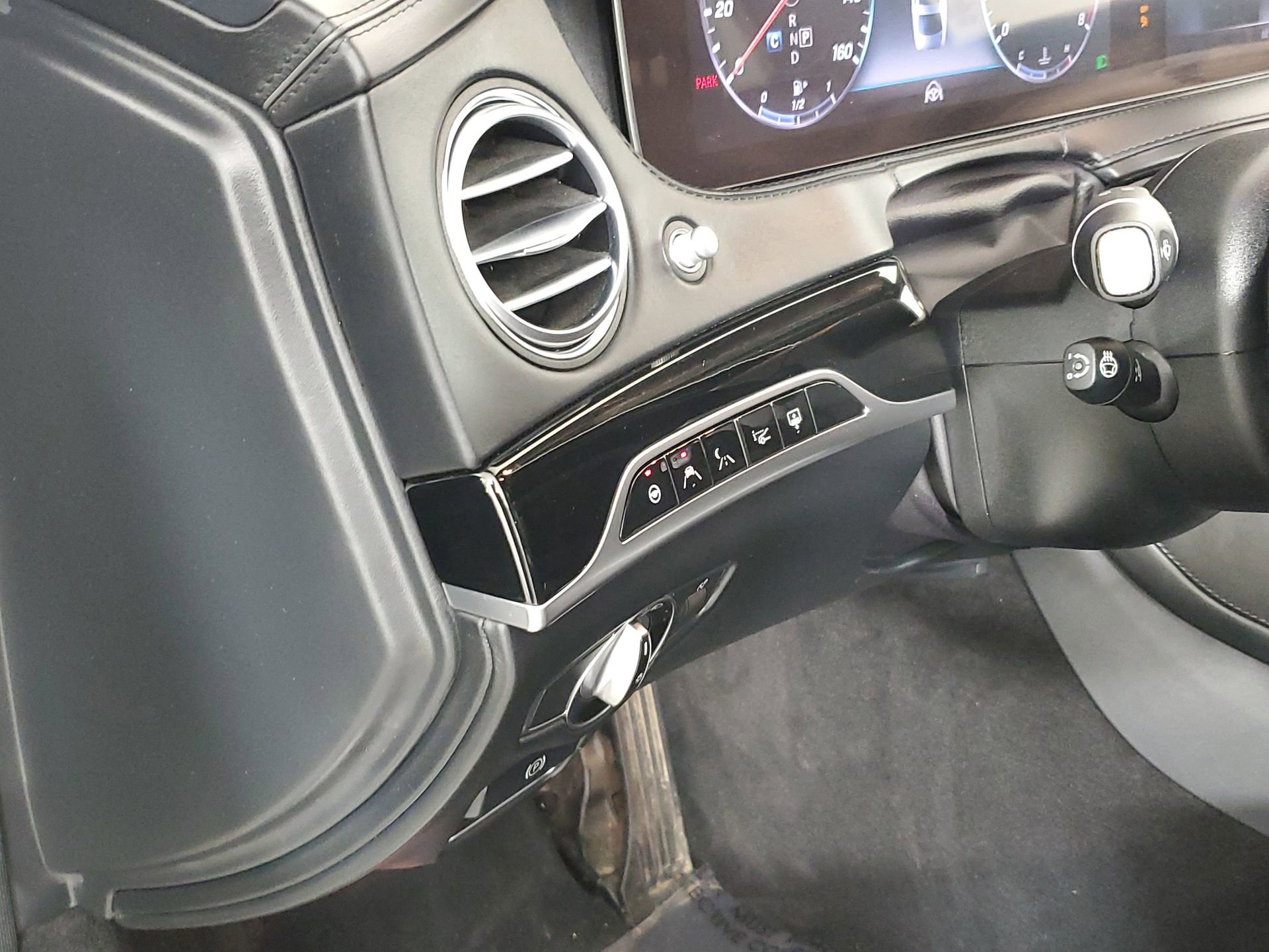 Used 2019 Mercedes-Benz Maybach S 650 image 33