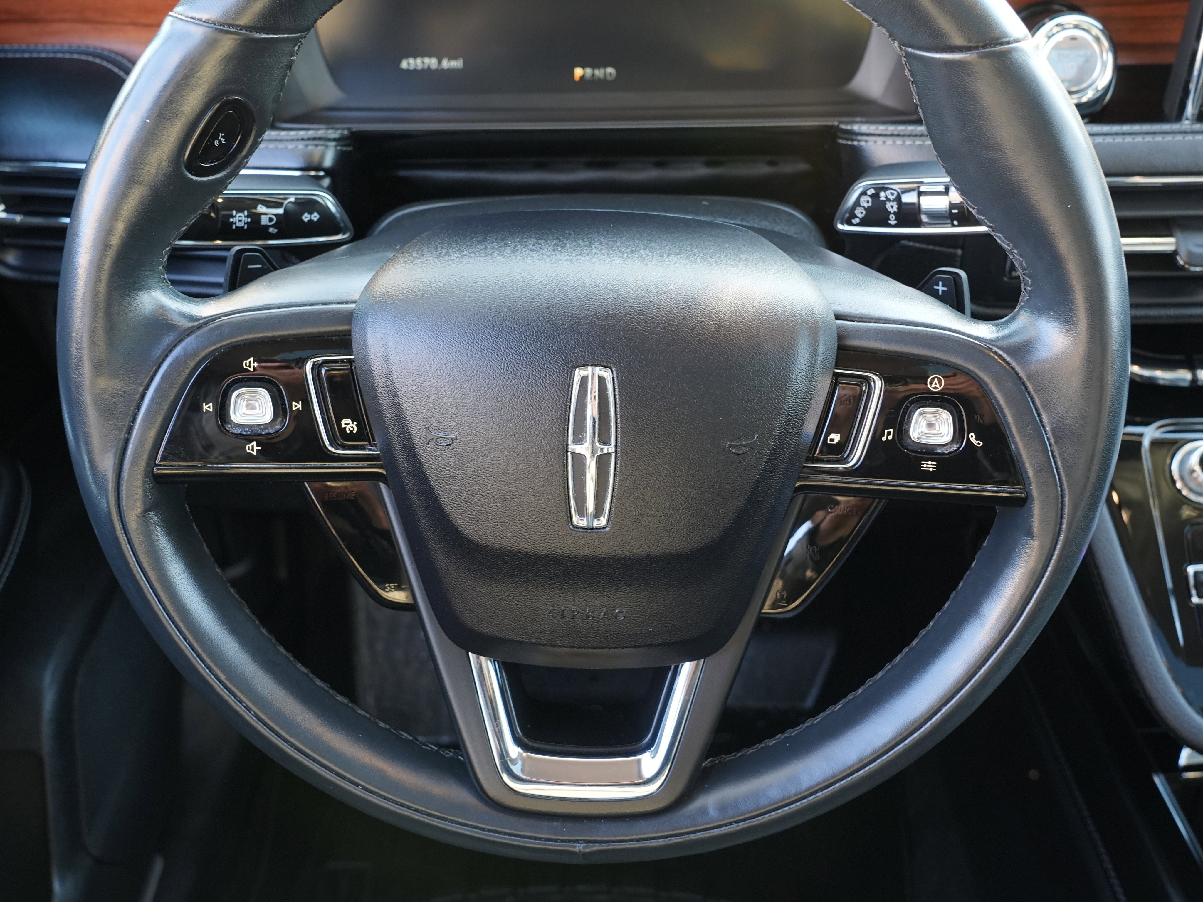 Used 2020 Lincoln Corsair Reserve w/ Equipment Group 202A image 28