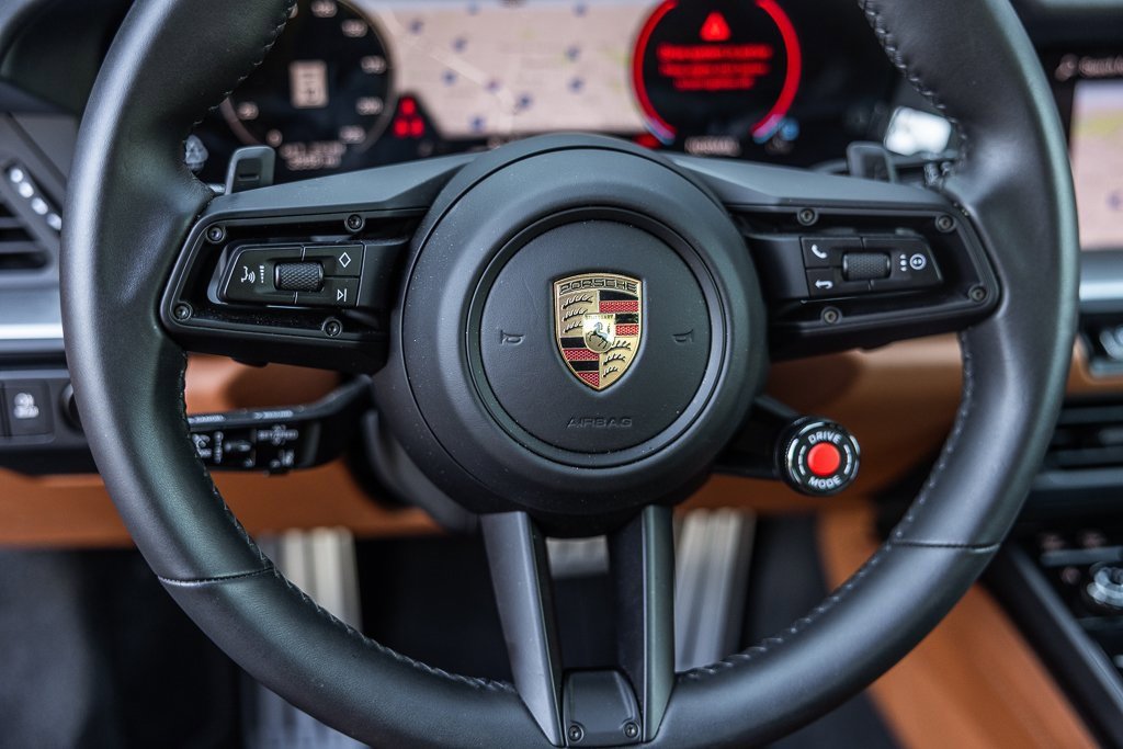 Used 2025 Porsche 911 Carrera GTS image 13