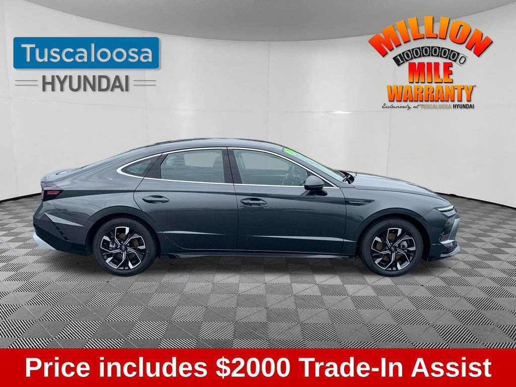 Used 2025 Hyundai Sonata SEL FWD image 9