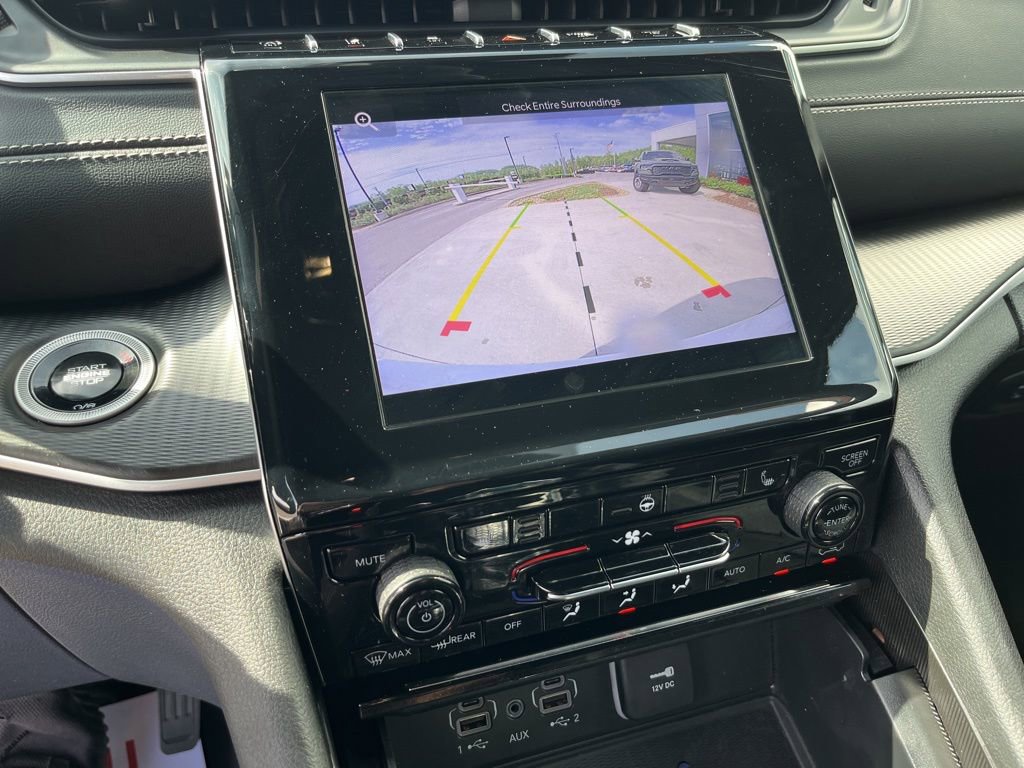 Used 2024 Jeep Grand Cherokee Altitude image 9