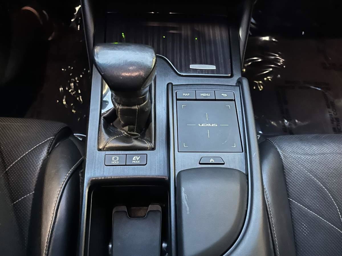 Used 2021 Lexus ES 300h w/ Accessory Package 2 image 31