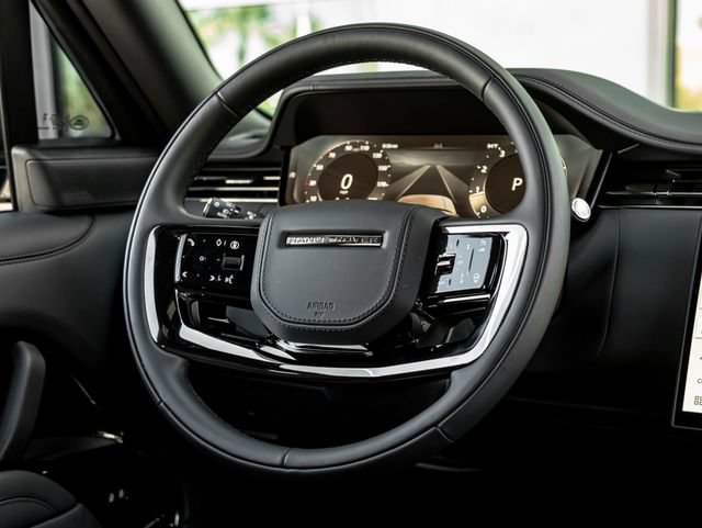 Used 2026 Land Rover Range Rover Long Wheel Base SV AWD/4WD image 19