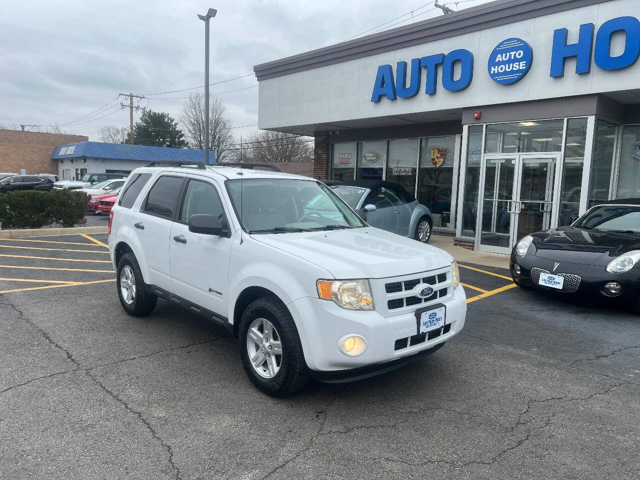 Used 2010 Ford Escape Limited image 3