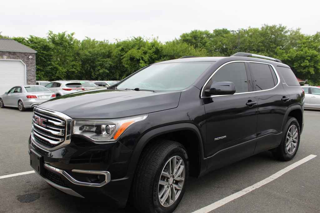 Used 2017 GMC Acadia SLE FWD image 1