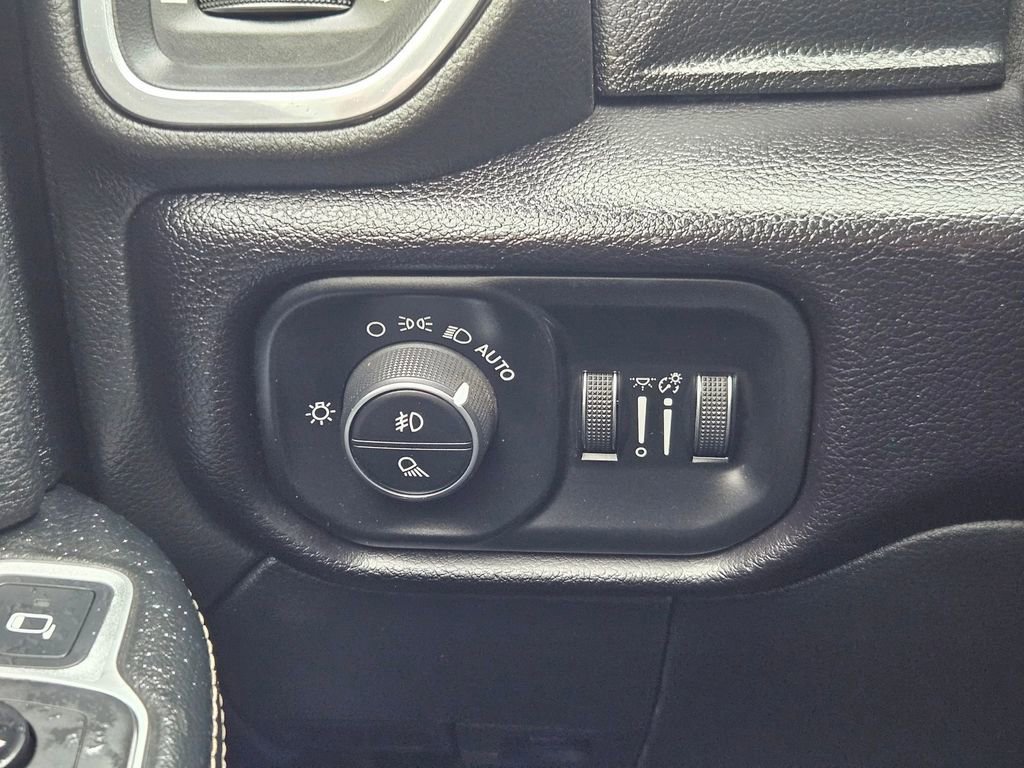 Certified 2021 RAM 2500 Laramie AWD/4WD image 18