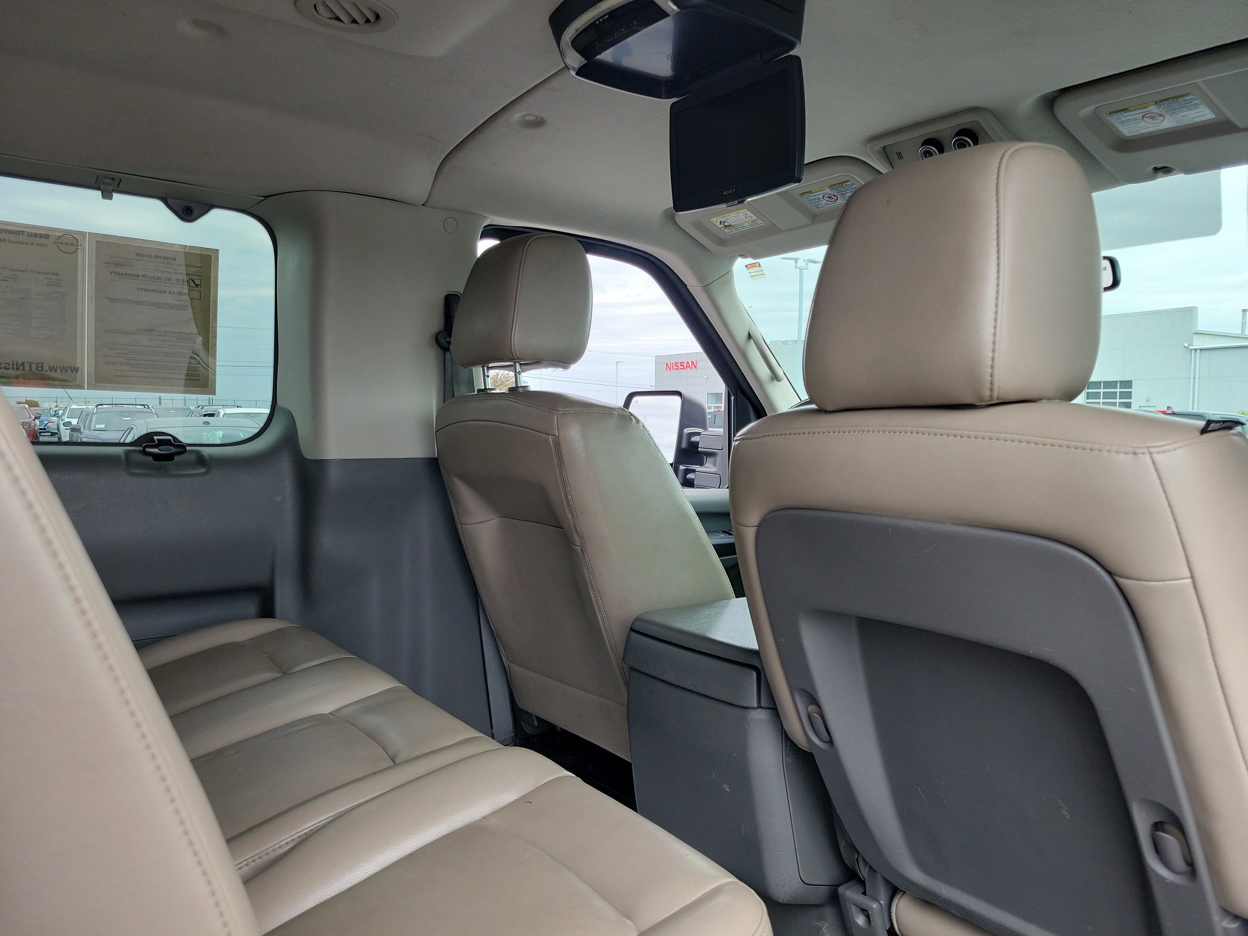 Used 2019 Nissan NV 3500 SL RWD image 10