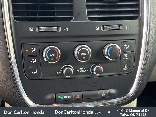 Used 2019 Dodge Grand Caravan SXT image 29
