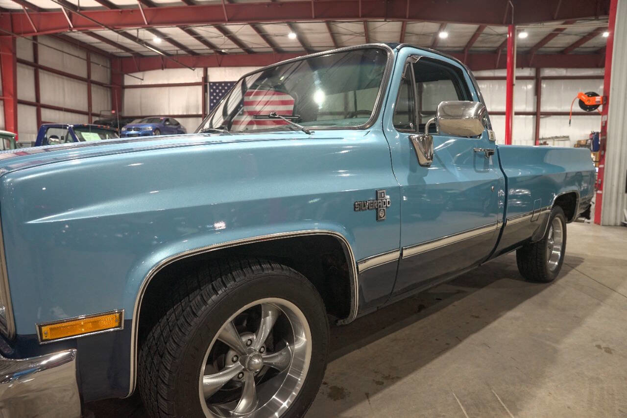 Used 1987 Chevrolet Silverado 1500 1500 RWD image 36