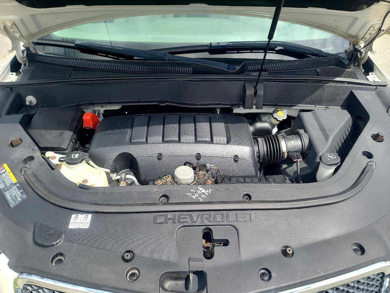 Used 2011 Chevrolet Traverse LT w/ LPO, 'HIT The Road' Package image 28