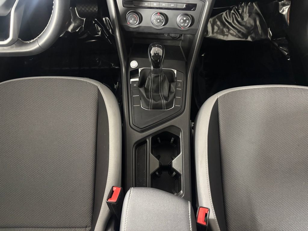 Used 2022 Volkswagen Taos S w/ IQ Drive S Package image 17