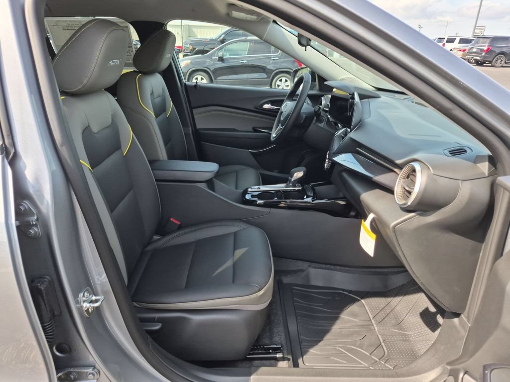 New 2026 Chevrolet Trax ACTIV w/ Driver Confidence Package FWD image 26