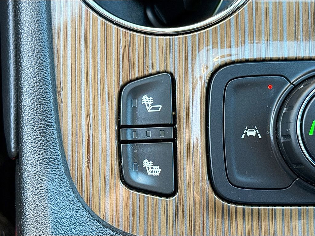 Used 2023 GMC Acadia SLE w/ Driver Convenience Package image 37