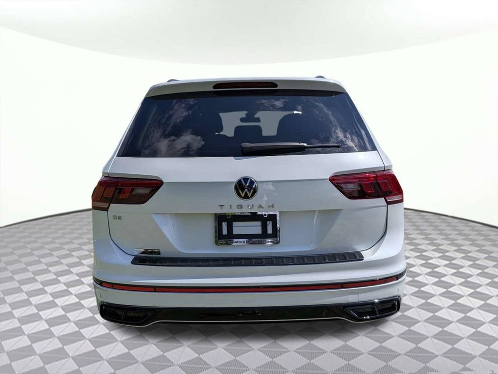 Used 2023 Volkswagen Tiguan SE R-Line FWD image 4