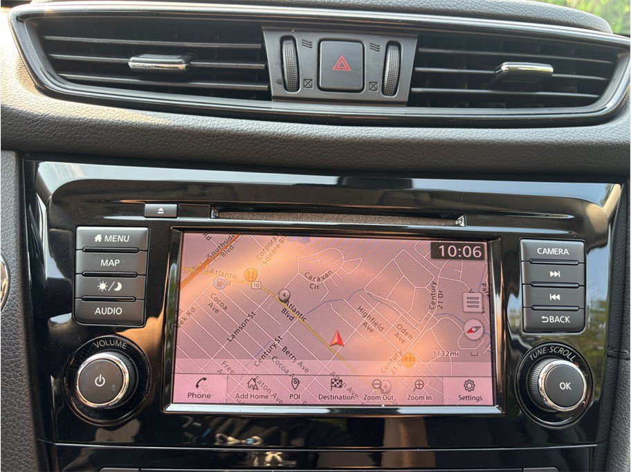 Used 2020 Nissan Rogue SV w/ Premium Package FWD image 29