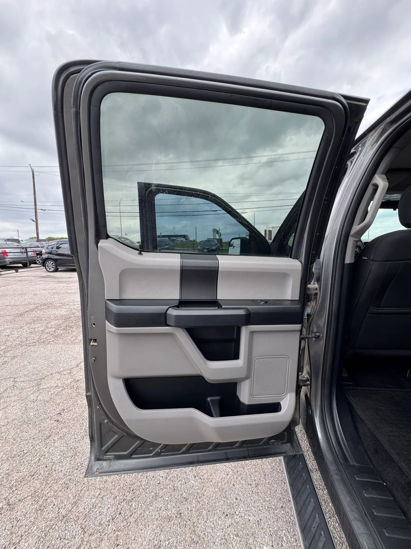 Used 2017 Ford F150 XL w/ Equipment Group 101A Mid image 23