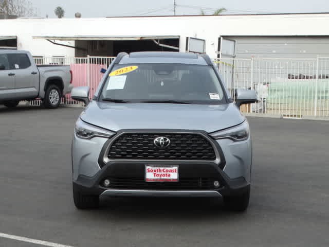 Certified 2023 Toyota Corolla Cross XLE image 3