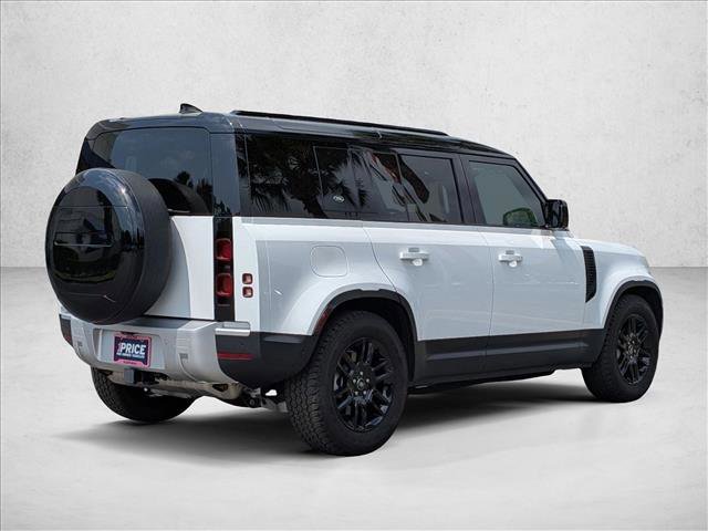 Used 2024 Land Rover Defender 110 S image 5