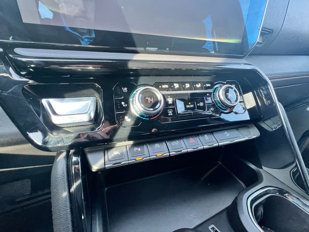 Used 2023 GMC Sierra 1500 AT4 w/ AT4 Premium Package image 42