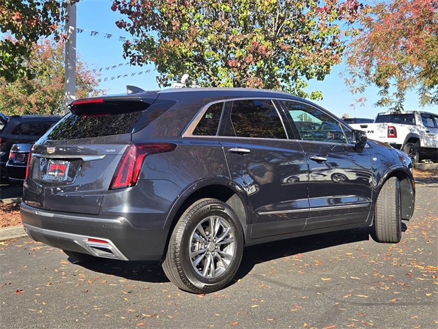 Used 2021 Cadillac XT5 Premium Luxury image 4