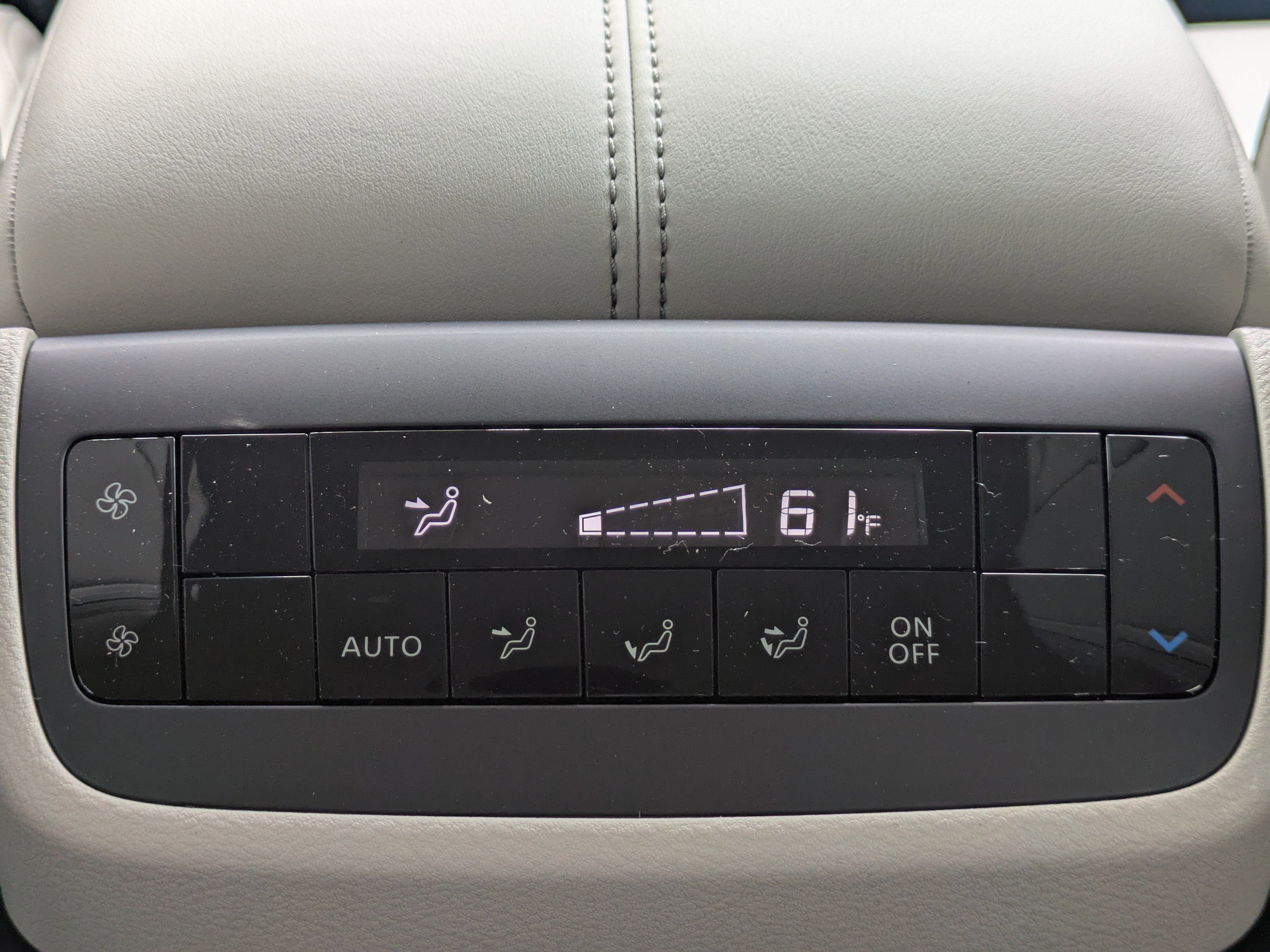 New 2026 Nissan Pathfinder SL FWD image 17