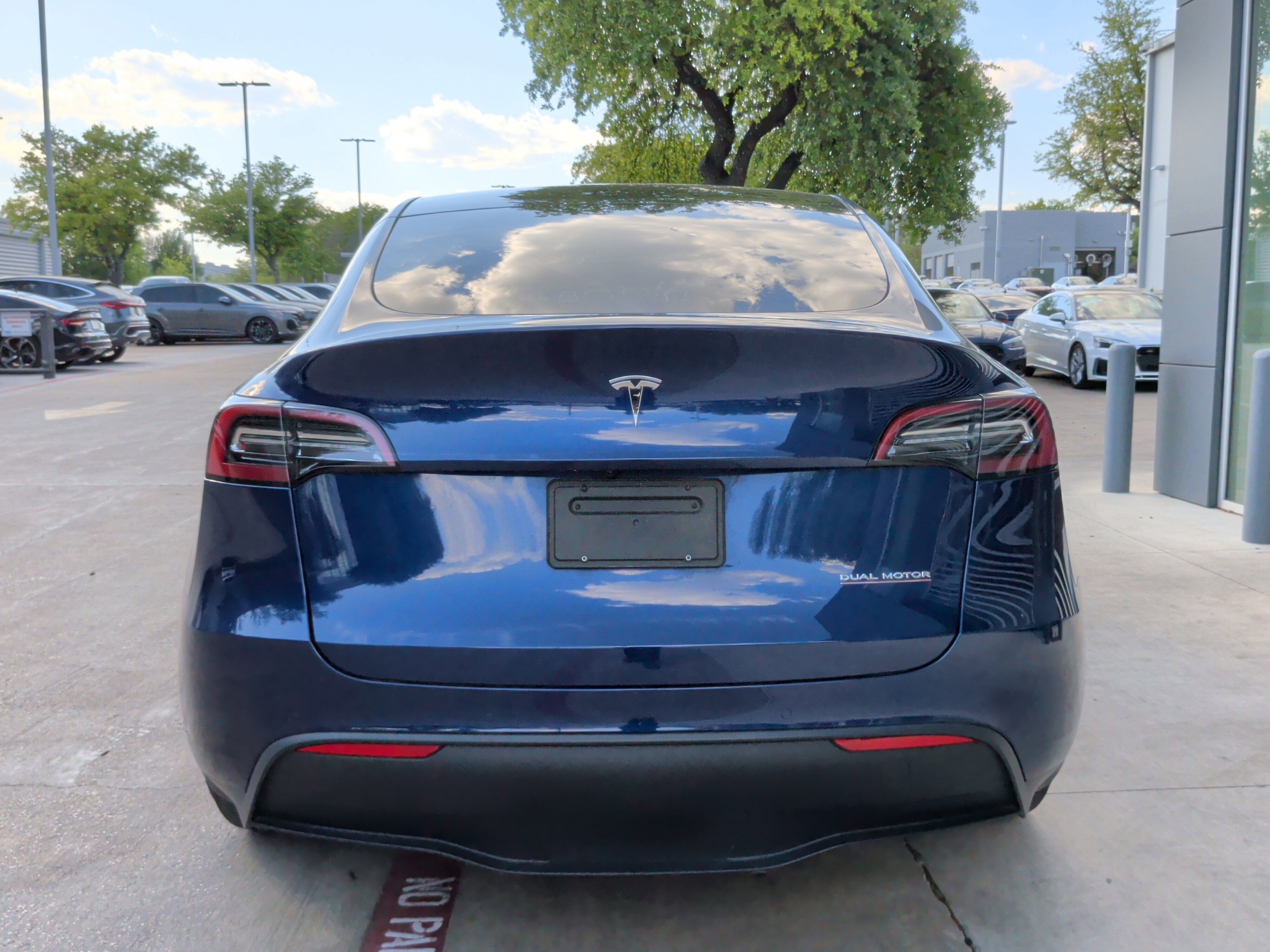 Used 2022 Tesla Model Y Performance image 8