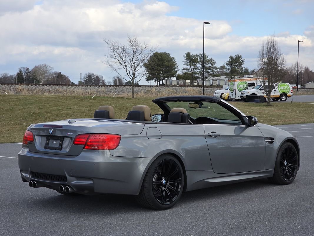 Used 2013 BMW M3 Convertible image 6