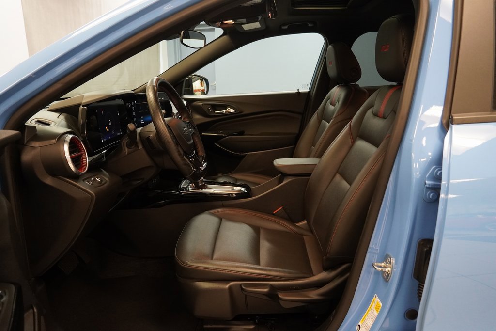 Used 2024 Chevrolet Trax RS w/ Sunroof Package image 6