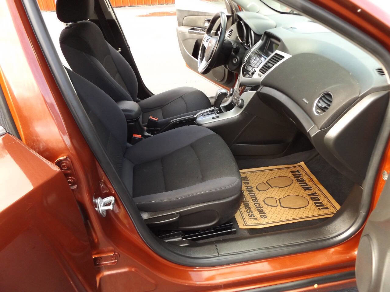 Used 2013 Chevrolet Cruze LT image 21