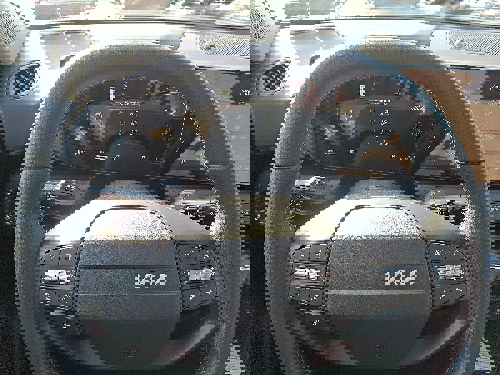 New 2025 Kia K4 EX image 15