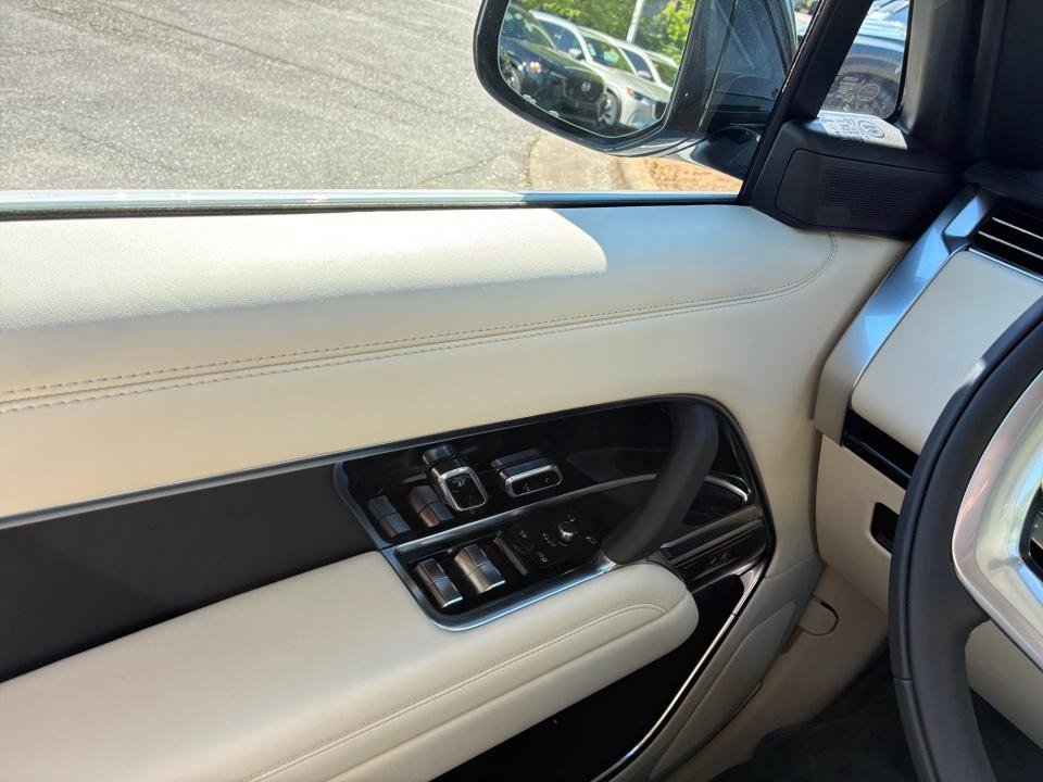 New 2026 Land Rover Range Rover SE AWD/4WD image 32