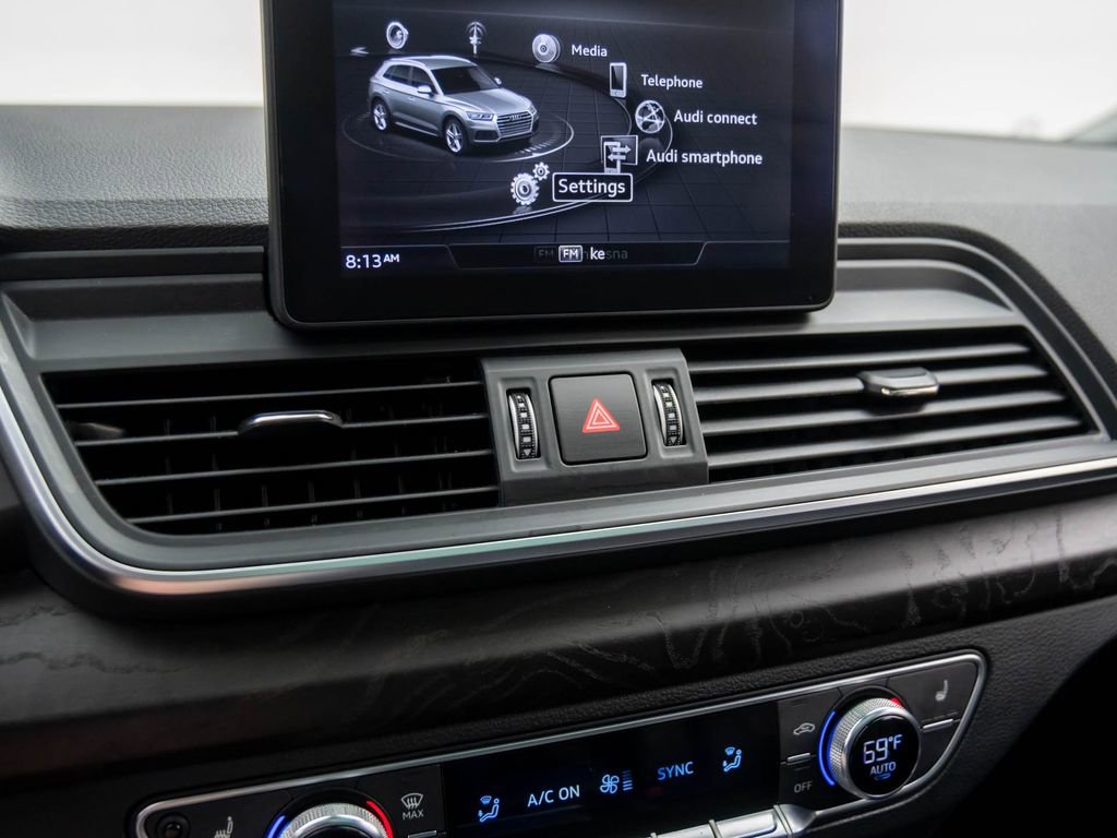 Used 2020 Audi Q5 2.0T Premium w/ Convenience Package image 26