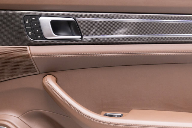 Used 2023 Porsche Panamera 4S Executive image 69