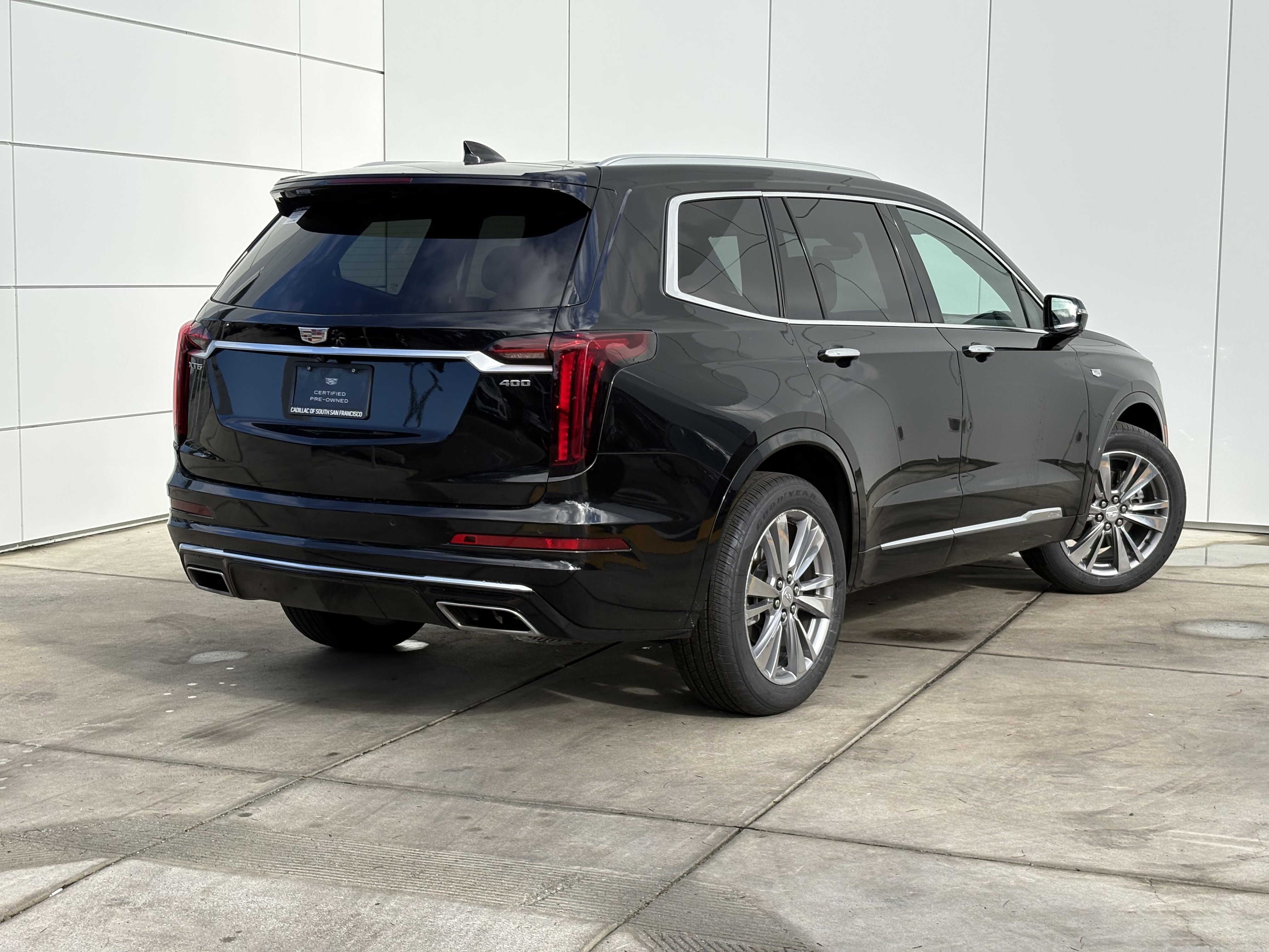 Certified 2024 Cadillac XT6 Premium Luxury image 7