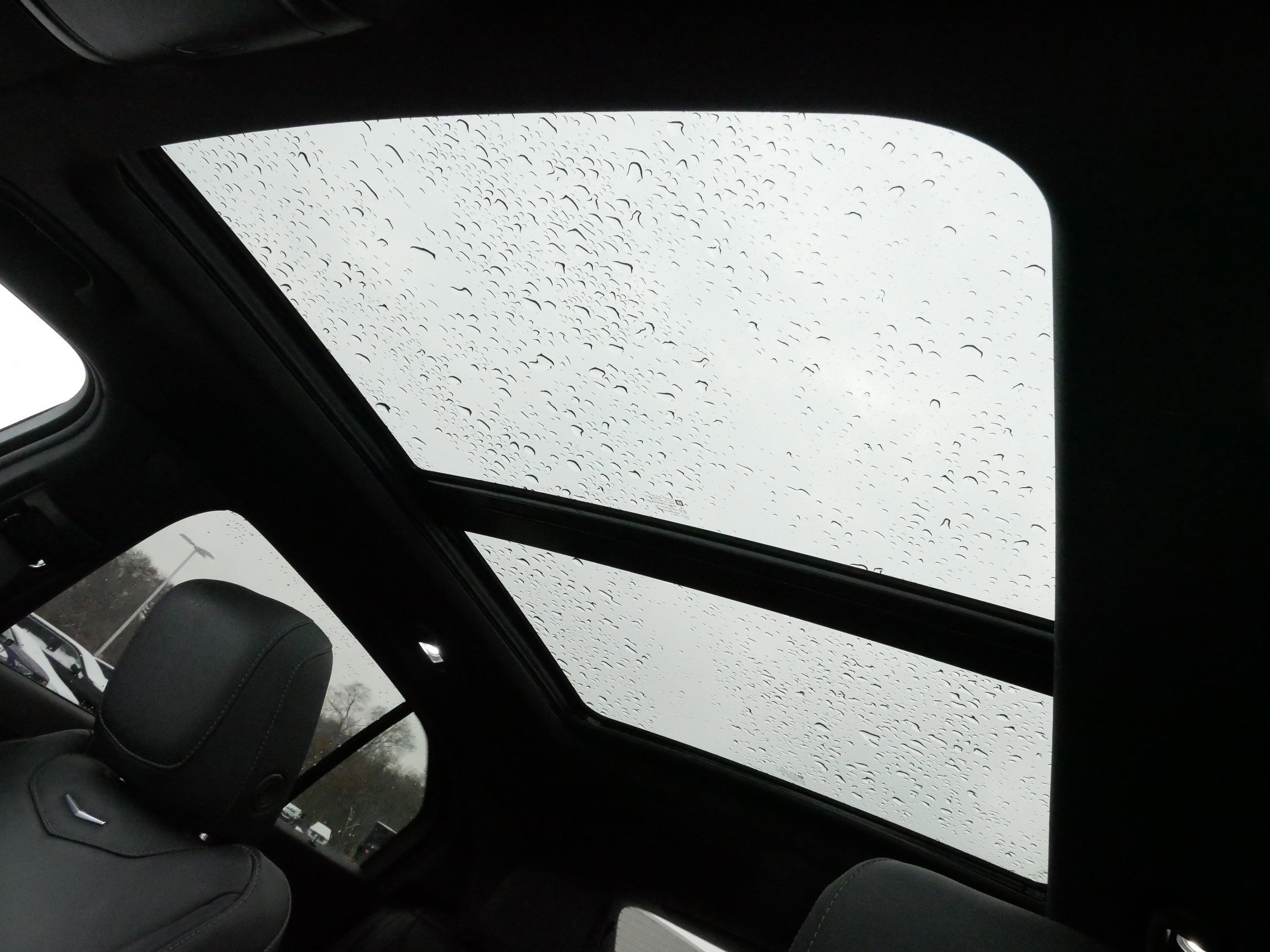 Certified 2022 Cadillac XT4 Premium Luxury w/ Technology Package image 39