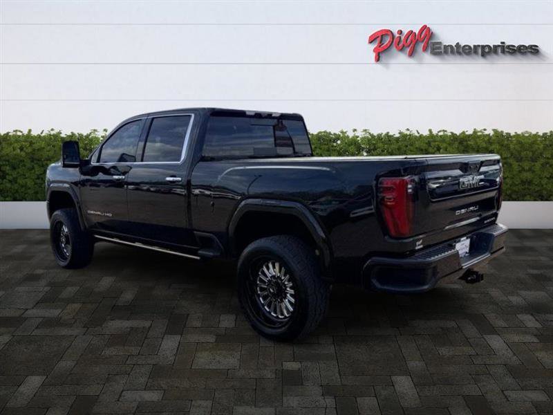 Used 2024 GMC Sierra 2500 Denali Ultimate image 2