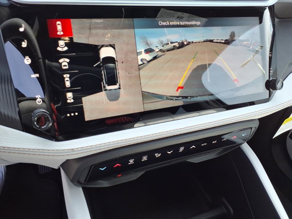 New 2026 Jeep Cherokee Overland image 18