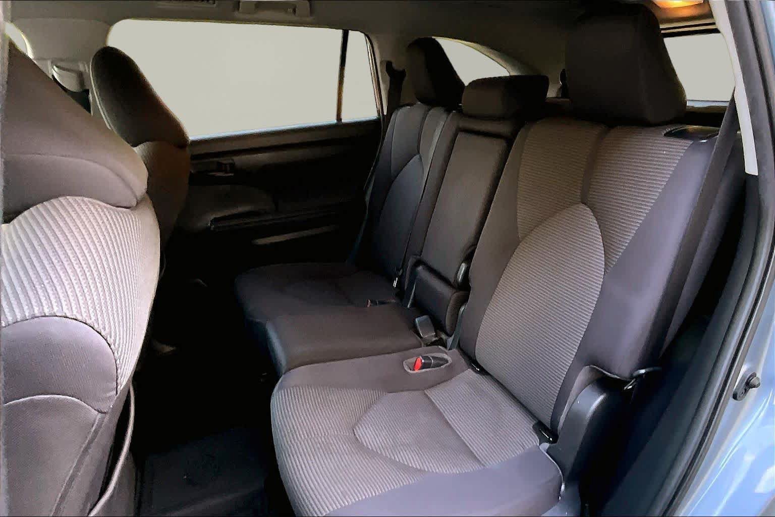 Certified 2020 Toyota Highlander LE FWD image 21