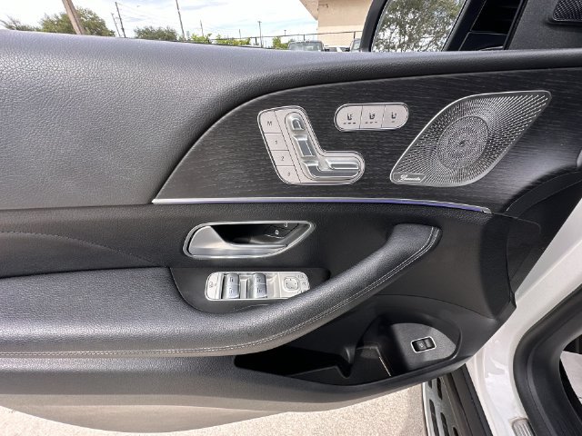 Used 2024 Mercedes-Benz GLS 450 4MATIC image 20