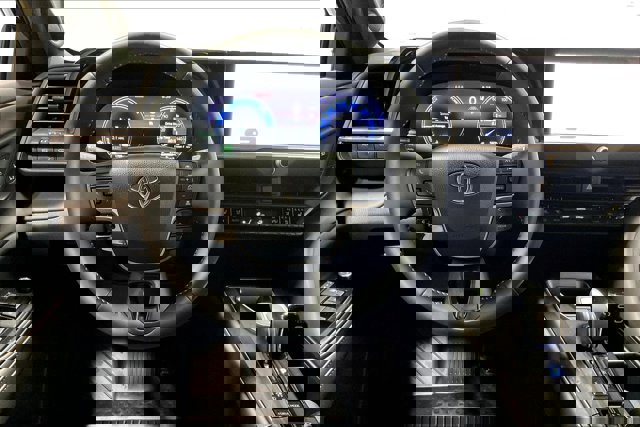 Used 2026 Toyota Crown Limited image 5