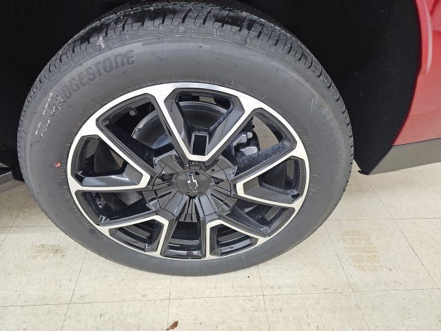 New 2027 Chevrolet Suburban RST w/ Advanced Technology Package AWD/4WD image 19