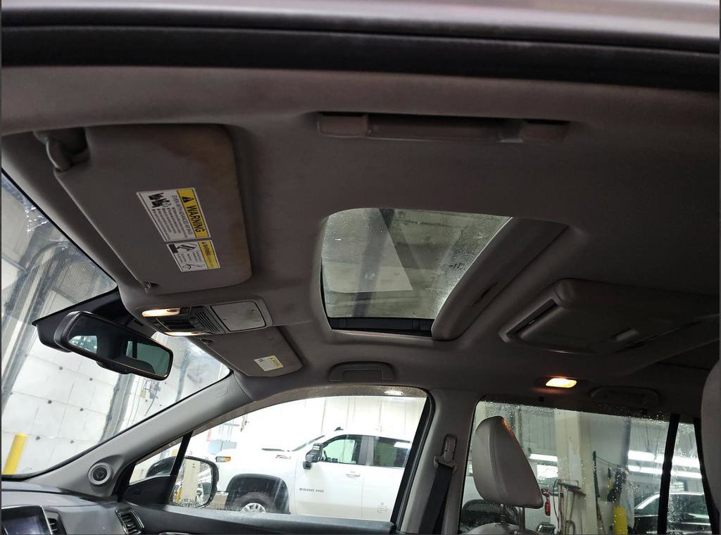 Used 2017 Honda Pilot Elite image 13